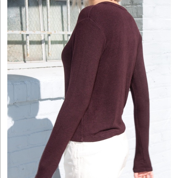 Brandy Melville Callan Top - Picture 2 of 5